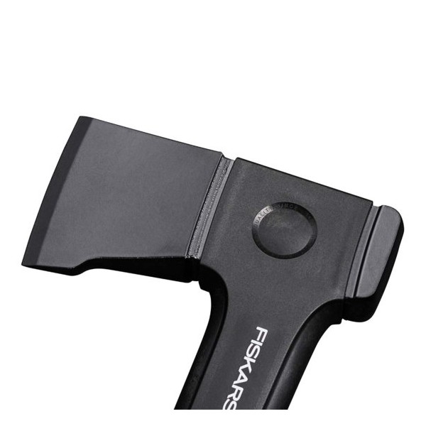 Fiskars X-seeria X18 mitmeotstarbeline kirves